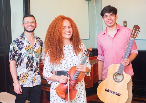 Live do Amor revive auge das rádios com show romântico