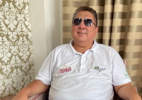 Davi Assayag apresenta 'Luau do Rei' no Pier 300; Confira