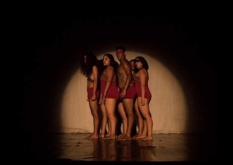 Espetáculo de dança 'Agô' retorna aos palcos nesta sexta-feira