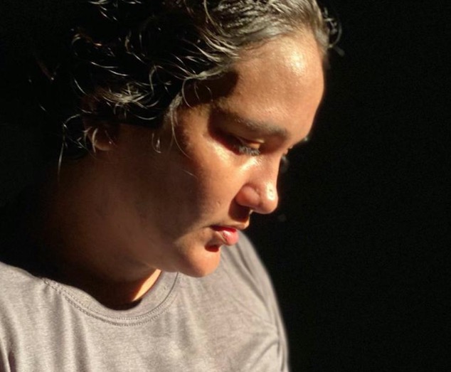 Em formato virtual, Ateliê 23 apresenta ‘A Mulher no Subsolo’ até terça