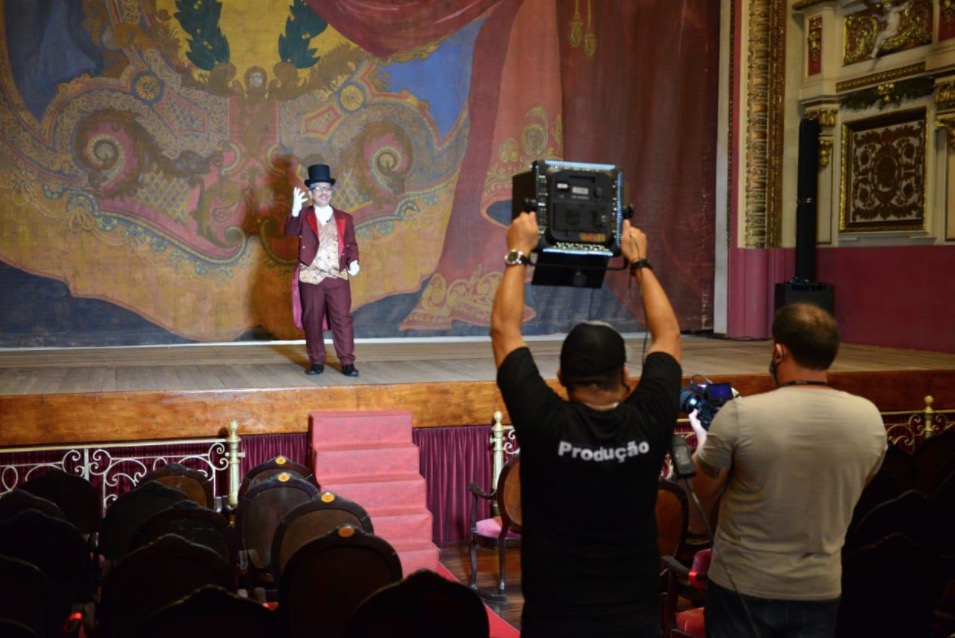 Teatro Amazonas comemora 124 anos com vídeo especial