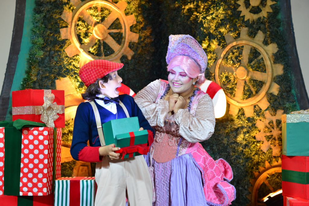 Espetáculo ‘A Caixa Mágica do Natal’ estreia neste domingo em Manaus
