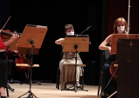 Orquestra de Câmara apresenta 'Jovens Solistas' no Teatro da Instalação