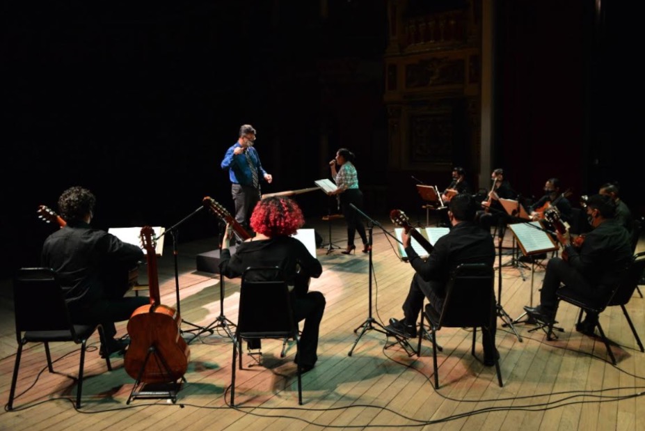 Orquestra de Violões comemora 20 anos no Teatro da Instalação