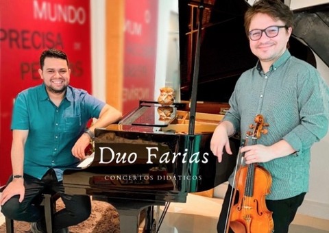 Duo Farias leva música a hospitais e abrigos de Manaus