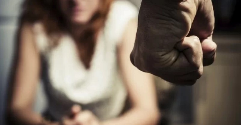 Agredir a mulher e não cumprir medidas protetivas causa prisão no Amazonas