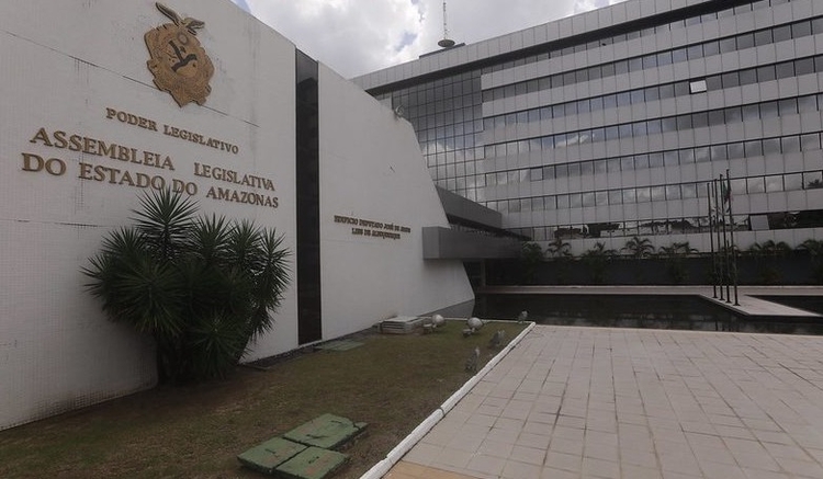 PL propõe direitos em aulas práticas de direção no Amazonas