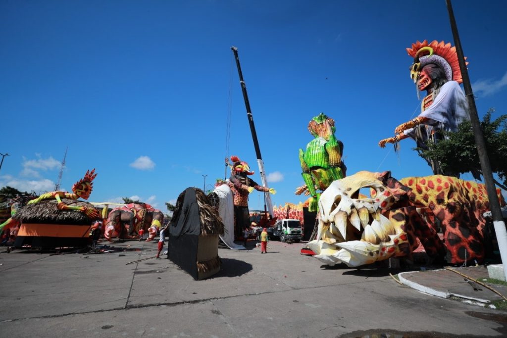 Caprichoso e Garantido fazem últimos ajustes para o Festival de Parintins