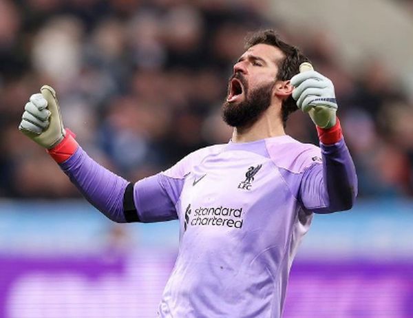 Brasil tem 2 dos 4 goleiros mais caros do mundo; veja o top 10 da posição