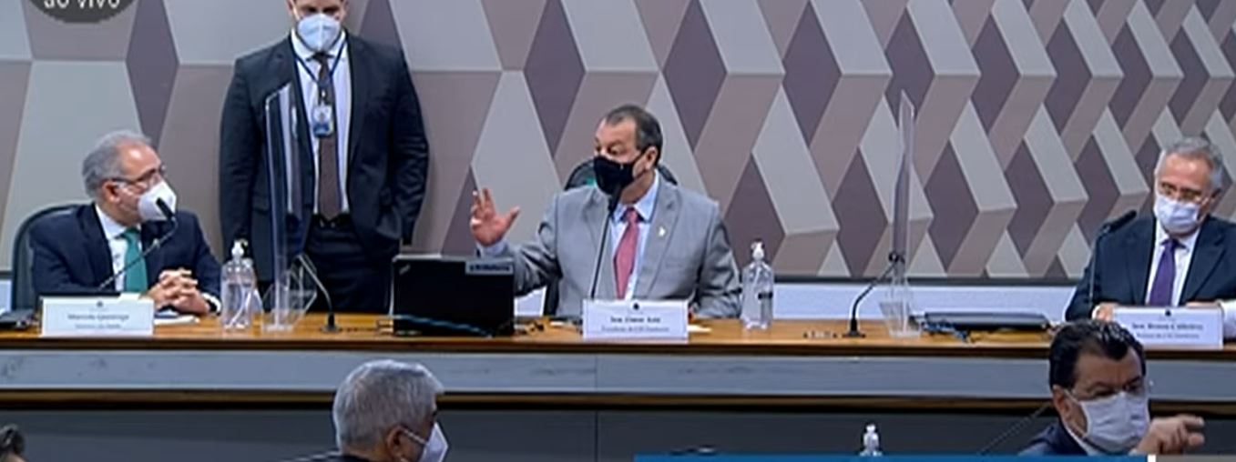 Ministro da Saúde recusa a falar sobre cloroquina e causa polêmica na CPI