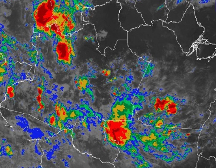 Defesa Civil faz alerta de chuva para o interior do Amazonas