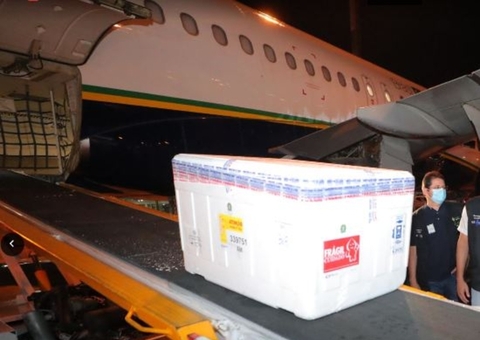 Justiça Federal suspende entrega das vacinas AstraZeneca no Amazonas