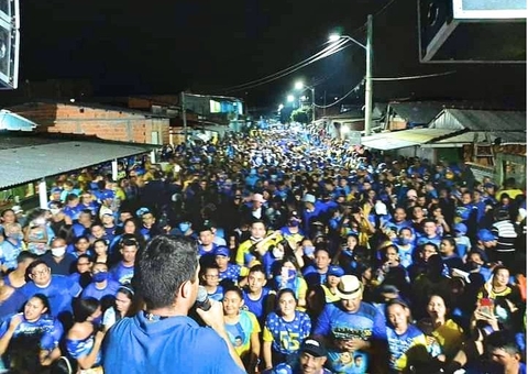 MPE requisita investigação de comício com aglomeração no Amazonas