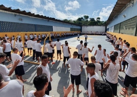 Filhos de presos são liberados para visitarem pais nas cadeias do Amazonas