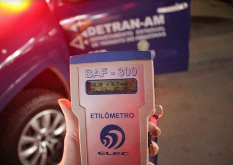 Mais de 360 motoristas são multados ao recusar teste do bafômetro em Manaus