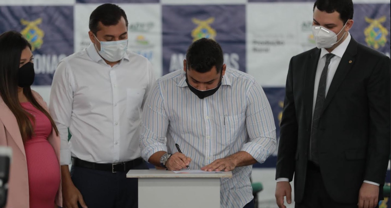 122 aprovados em concurso do Idam tomam posse 