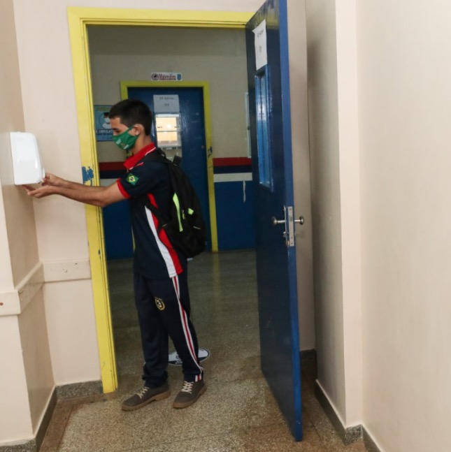 Aulas presenciais são retomadas em 20 municípios do Amazonas