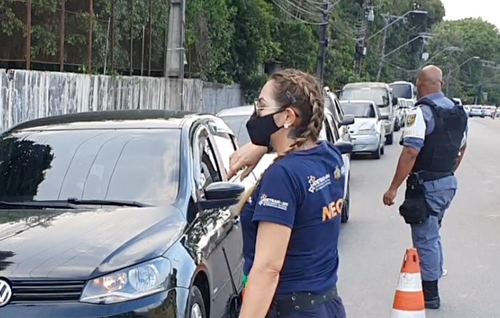 Detran-AM flagra 33 motoristas embriagados em operações do final de semana