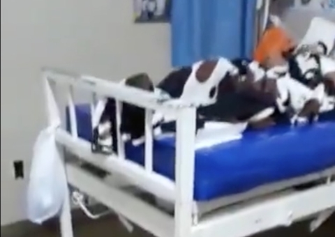 Idoso com AVC é internado na ala de Covid e leva 'chuva' em hospital no AM