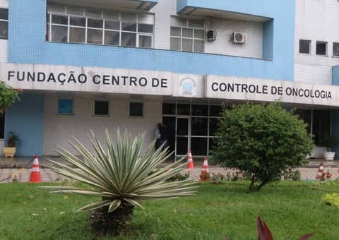 Fcecon suspende cirurgias em meio ao caos por falta de oxigênio em Manaus