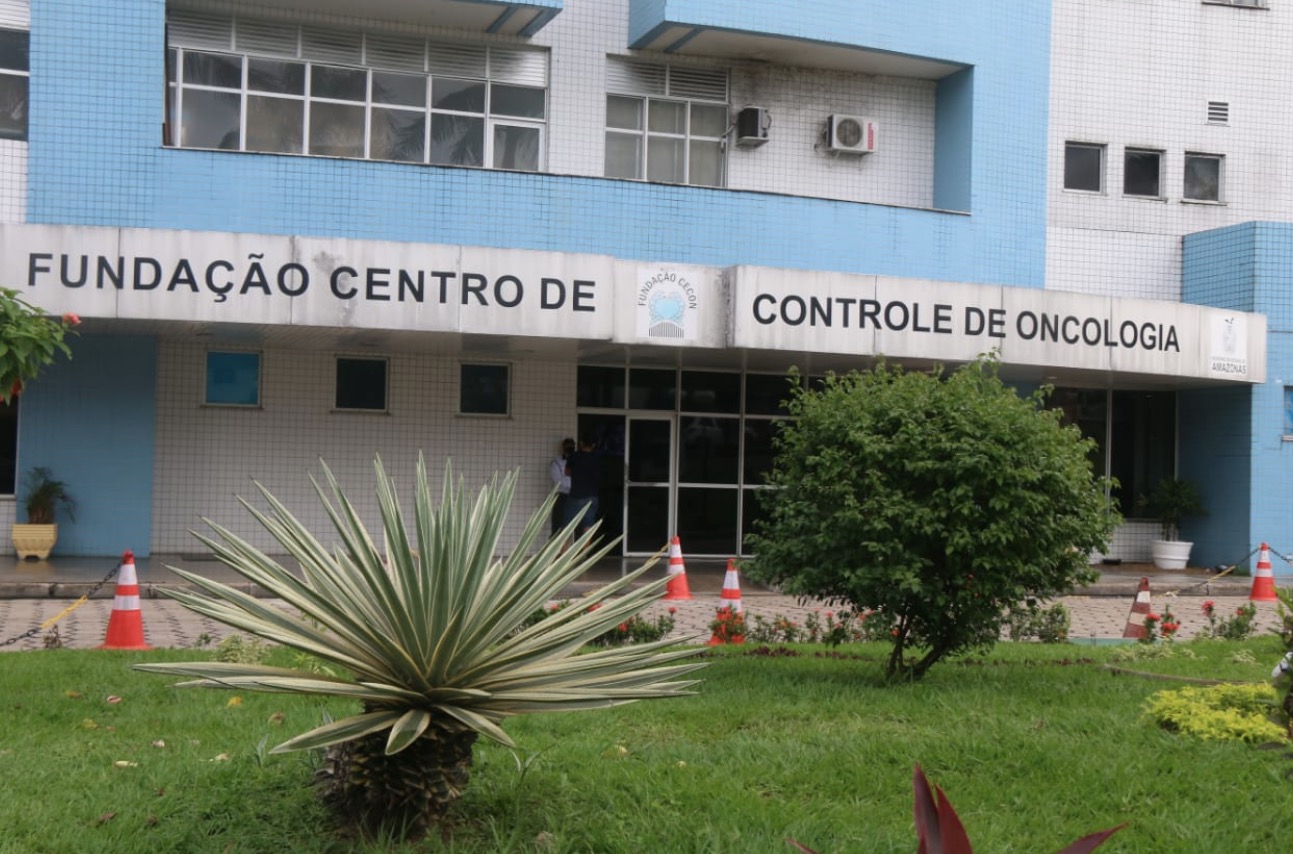 Fcecon suspende cirurgias em meio ao caos por falta de oxigênio em Manaus