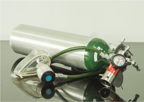 Homem vende carro para comprar oxigênio para família infectada em Manaus