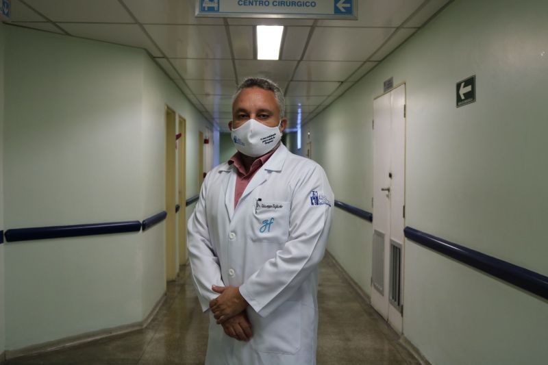 Movimento mundial 'Novembro Azul' alerta homens sobre cuidados com saúde