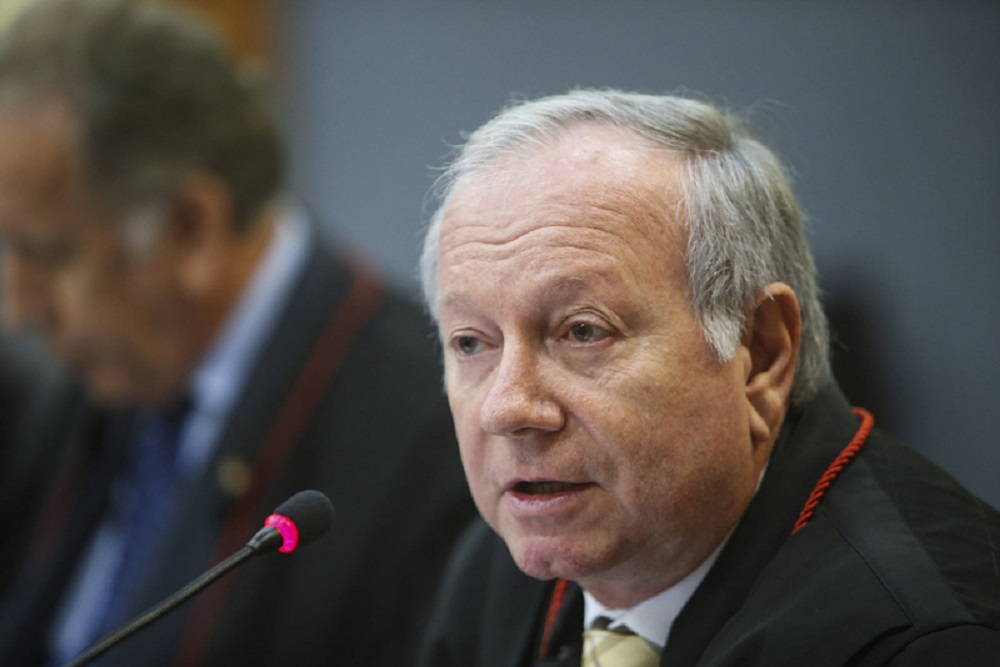 Justiça do Amazonas nega pedido de abertura de serviços não essenciais