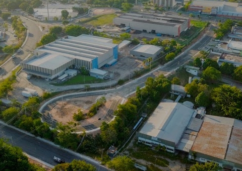 Polo de Manaus cria postos, mas média salarial está em queda