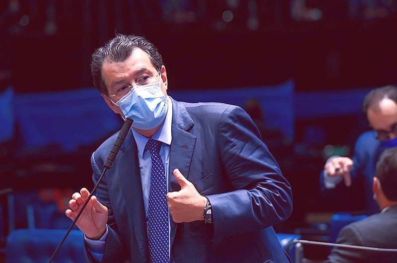 Senador do Amazonas, Eduardo Braga é reconduzido a líder do MDB