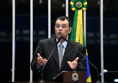 Eduardo Braga quer de volta critério da proporcionalidade no Senado