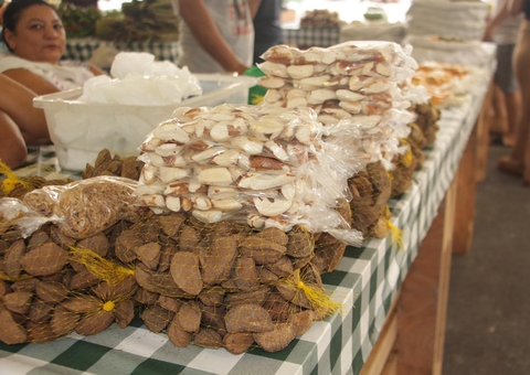 Feira de produtos regionais da Nilton Lins retorna nesta quarta-feira