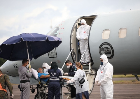 Mais 18 pacientes com Covid-19 são transferidos de Manaus para Minas Gerais