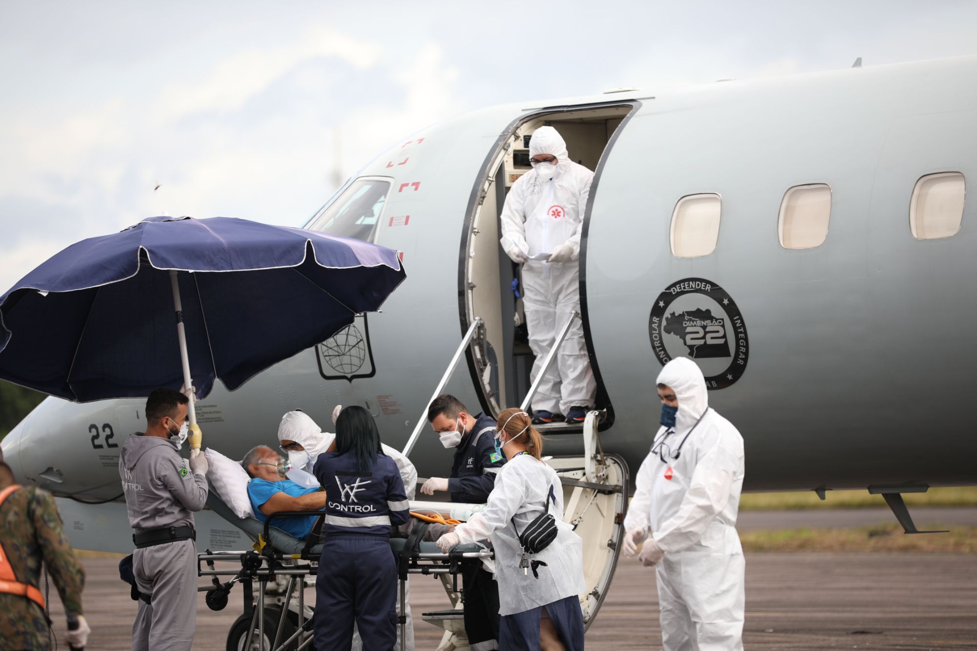 Mais 18 pacientes com Covid-19 são transferidos de Manaus para Minas Gerais