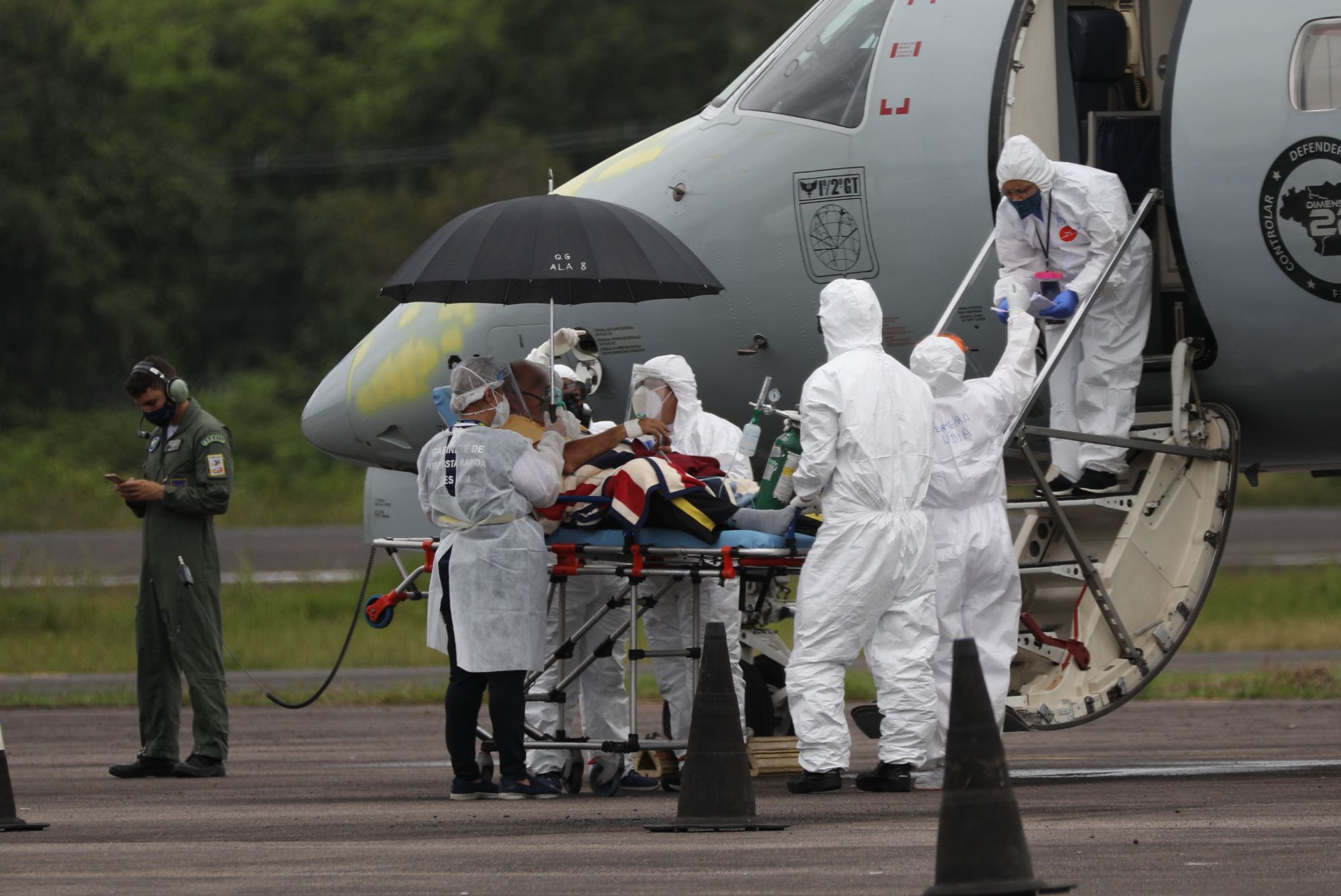 Mais 15 pacientes com Covid são transferidos de Manaus para a Paraíba