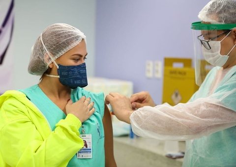 Mais de 115 mil doses da vacina contra a covid-19 foram aplicadas no AM