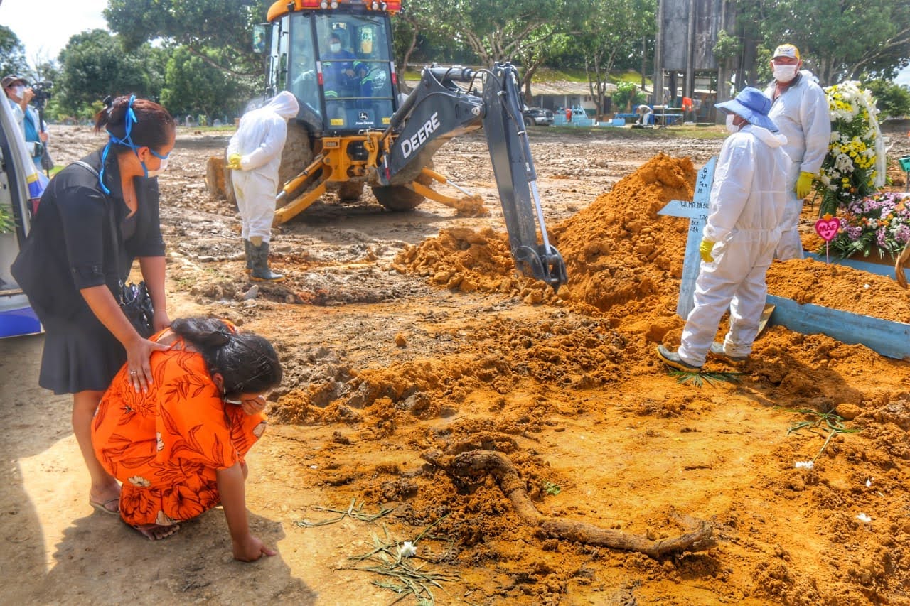 Amazonas lidera ranking com maior taxa de mortes por Covid-19 do Brasil