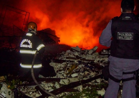 Boi Caprichoso pede investigação sobre incêndio em galpão no Amazonas