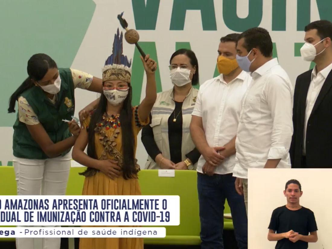 Enfermeira indígena é primeira amazonense a ser vacinada contra a Covid-19