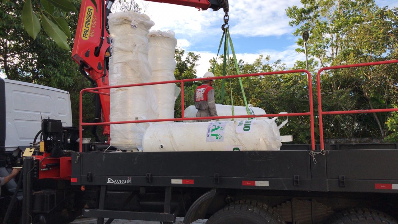 Usinas de oxigênio começam a ser instaladas em hospitais de Manaus