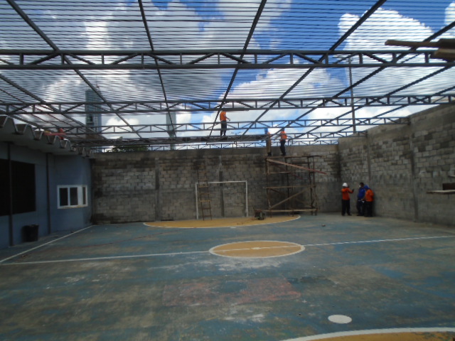 Detentos reformam quadras poliesportivas de unidade prisional no Amazonas