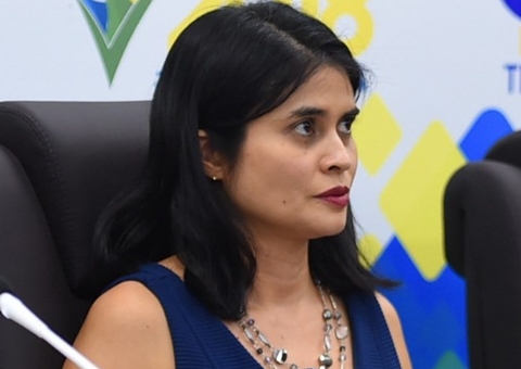 Juíza autoriza retirada temporária de tornozeleira de Edilene Gomes 