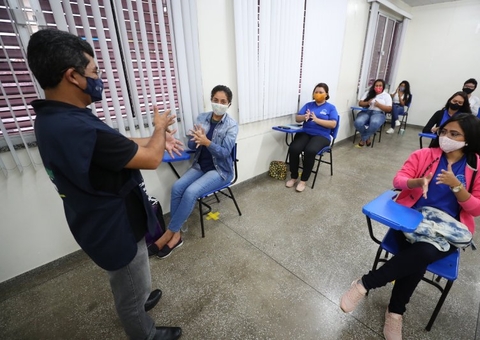 Curso de Libras do Cetam já beneficia 600 amazonenses