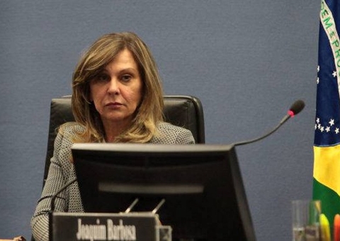 Lindôra Araújo: Autoridades locais sabiam da falta de oxigênio em Manaus