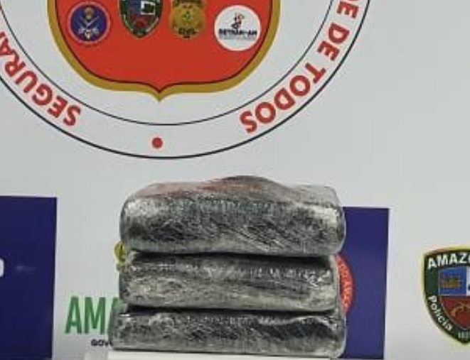 Drogas avaliadas em R$ 30 mil são apreendidas em barco no Amazonas