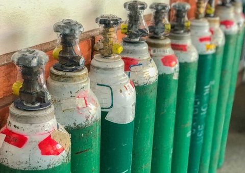 Sesc e Senac AM cedem caminhões para transportar cilindros de oxigênio