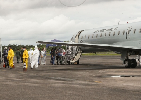 Pacientes do interior do Amazonas são transferidos para outros estados