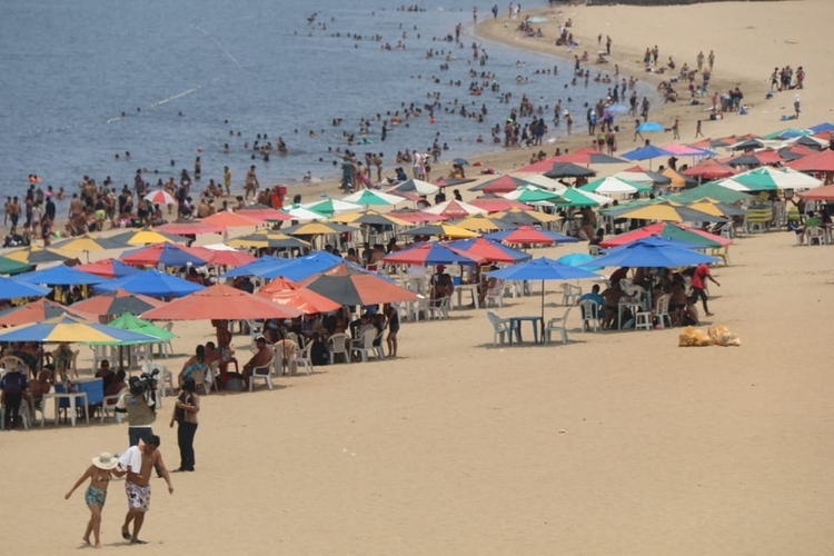 Decreto interdita Ponta Negra e grandes eventos até 28 de fevereiro