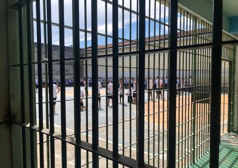 Seap e faculdade particular planejam curso superior para presos do Amazonas