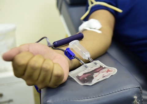 Com estoque em nível crítico, Amazonas tenta atrair doadores de sangue